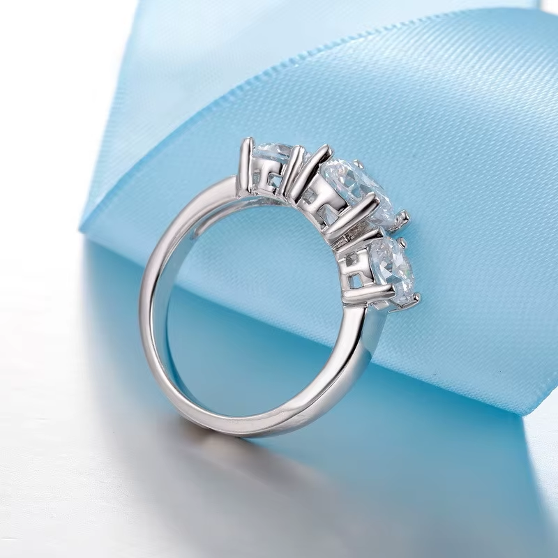 ANILLO DE PLATA 925 DE 3 PIEDRAS | JIMENA™